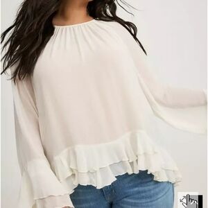 NWT Torrid Light Cream Women's Blouse
